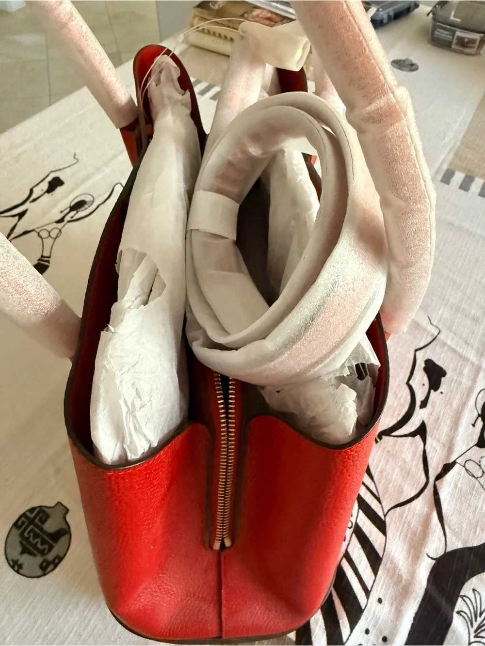 MICHAEL KORS Mercer Gallery center zip leather tote bag in bright red